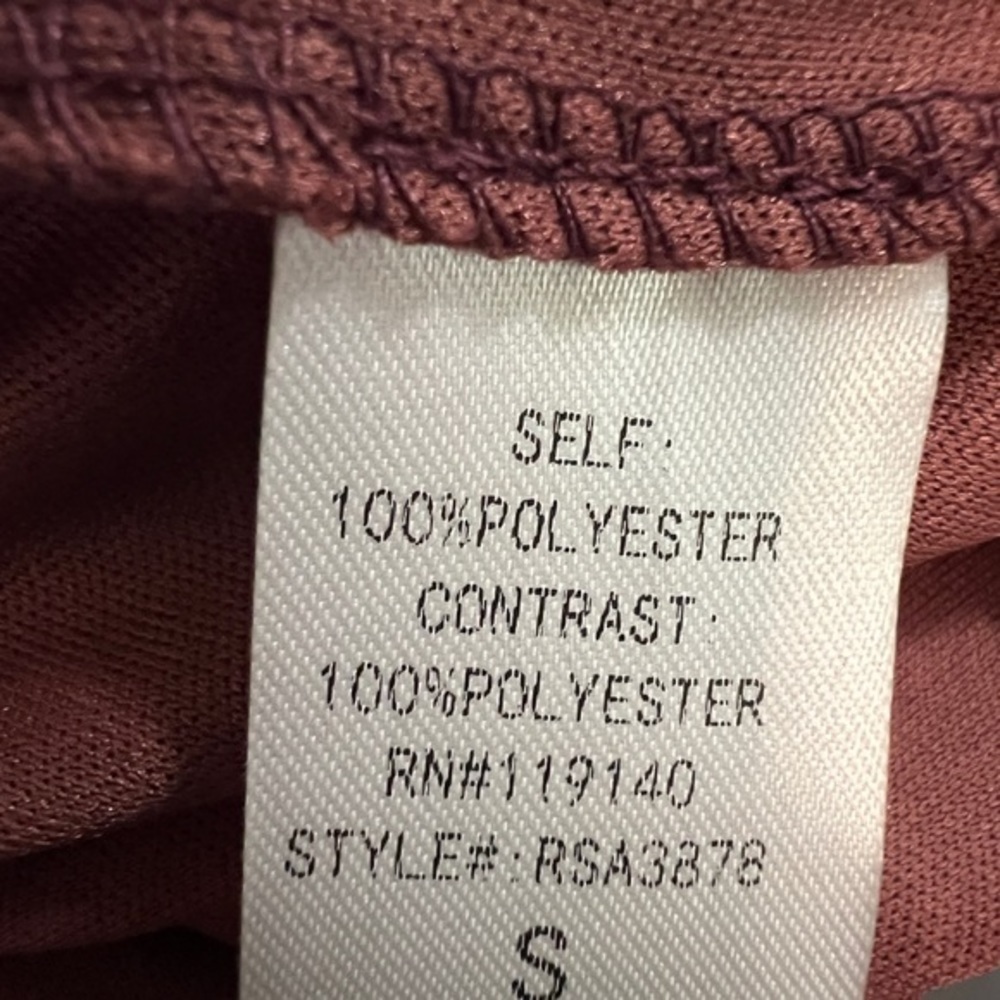 Purple Snow strapless jumpsuit, capri length. Sz Small. Preowned. Like new. - Picture 5 of 8